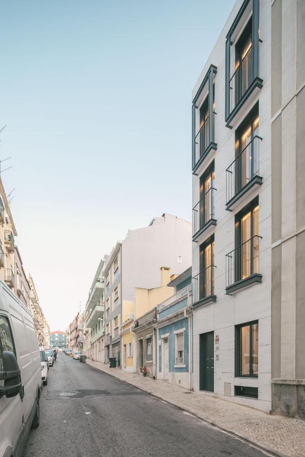 Stupendo- Two Rooms, Patio With Refreshing Pond-Center-Air Conditioning-Free Park Lisboa Exteriör bild