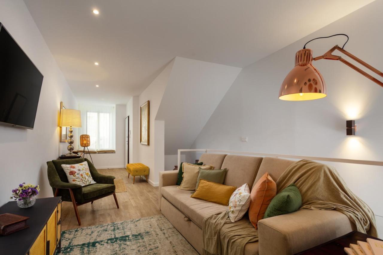 Stupendo- Two Rooms, Patio With Refreshing Pond-Center-Air Conditioning-Free Park Lisboa Exteriör bild