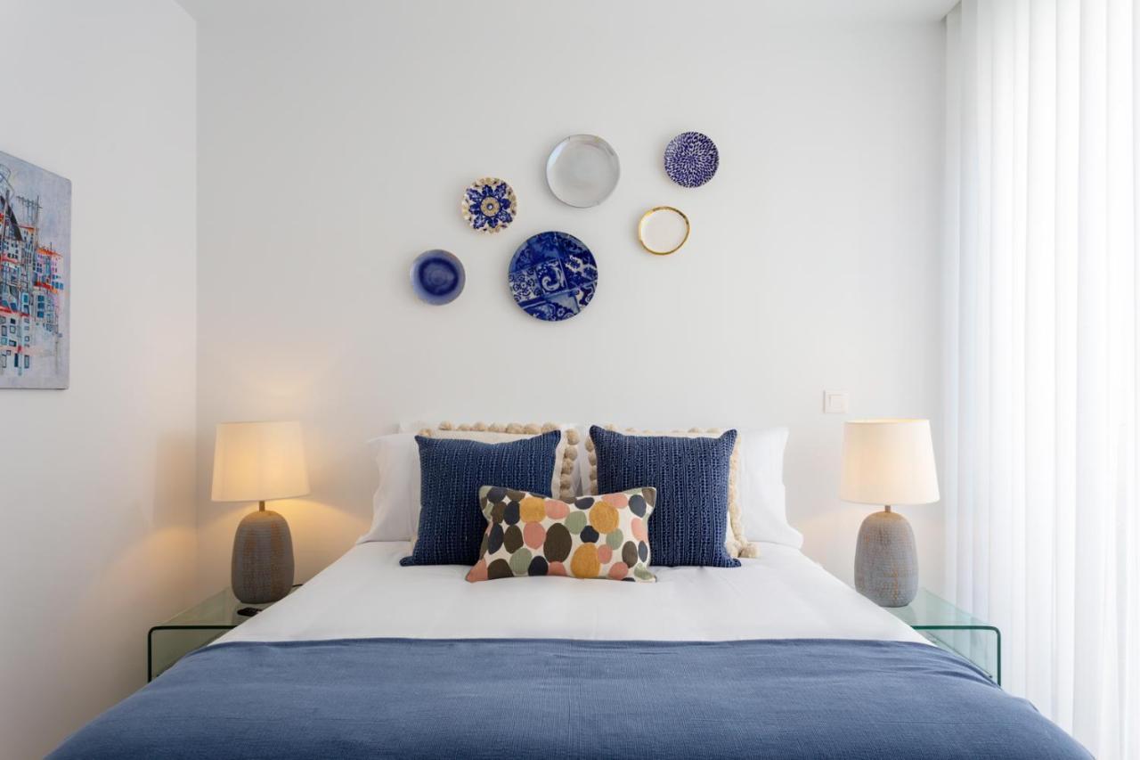 Stupendo- Two Rooms, Patio With Refreshing Pond-Center-Air Conditioning-Free Park Lisboa Exteriör bild