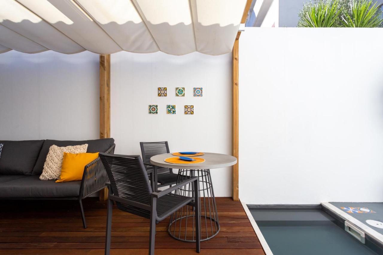 Stupendo- Two Rooms, Patio With Refreshing Pond-Center-Air Conditioning-Free Park Lisboa Exteriör bild